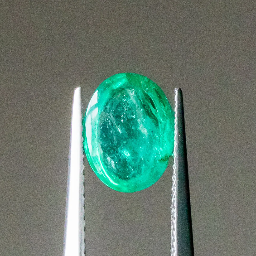 1.70CT OVAL CABOCHON ZAMBIAN EMERALD, NEON GREEN, 9.04X6.98X3.80MM