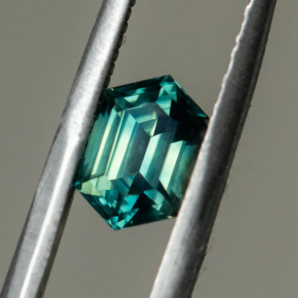 1.87CT ELONGATED HEXAGON NIGERIAN SAPPHIRE, UNTREATED, MEDIUM TEAL GREEN, 8.34X5.53X4.60MM