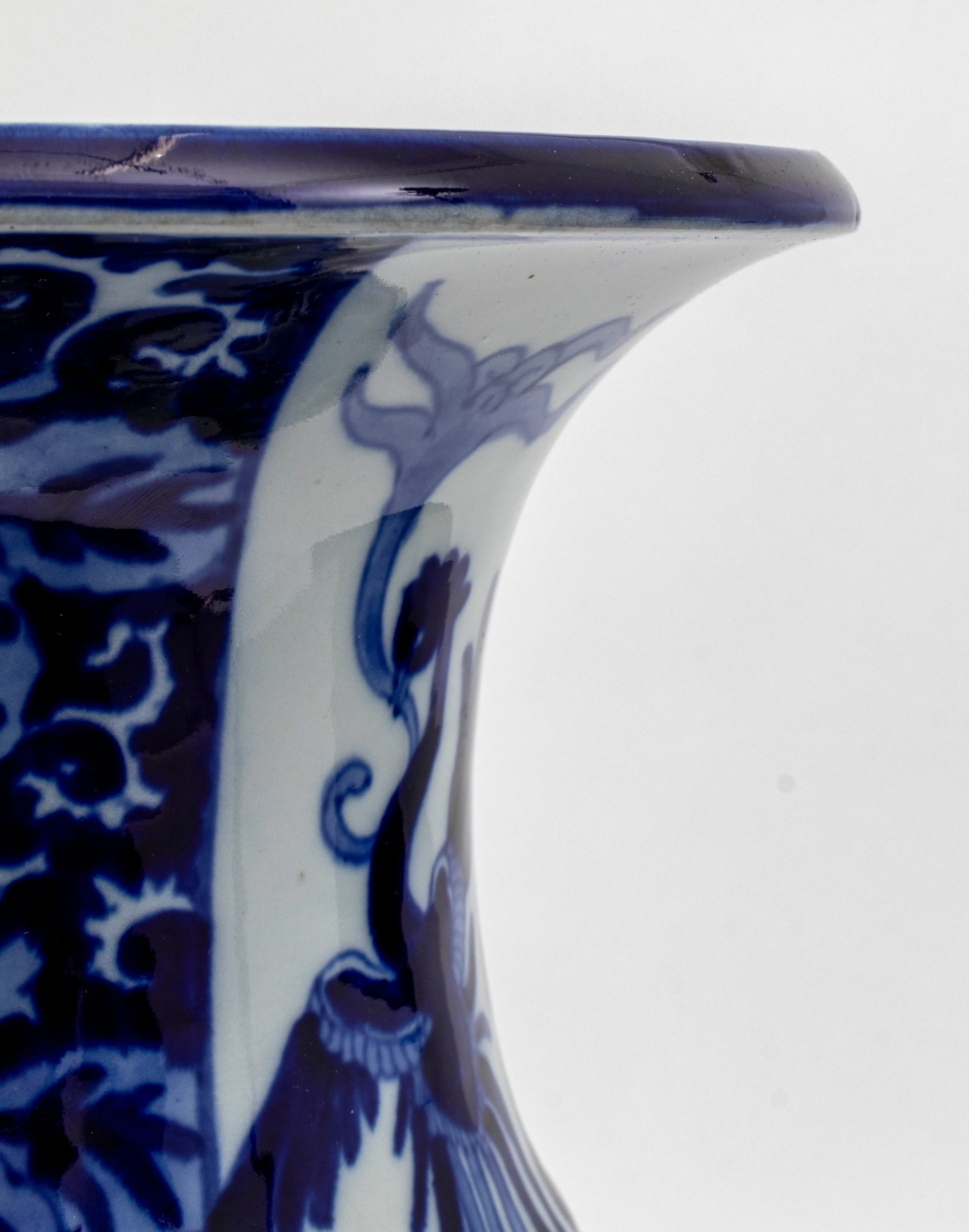 Chinese Blue and White Haitangzu Porcelain Vase