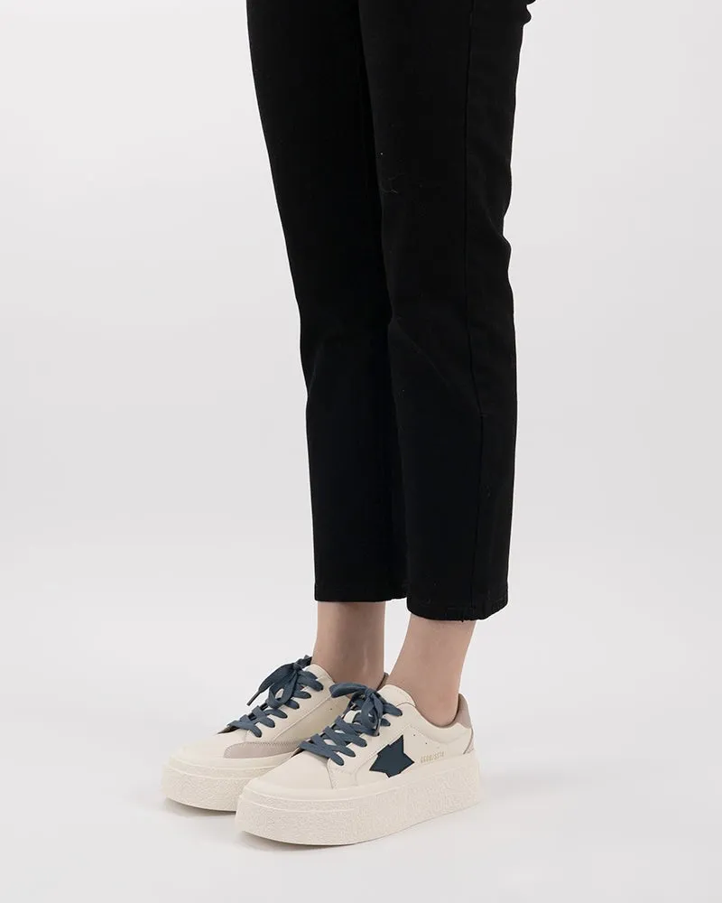 Star Pattern Lightweight Platform Sneakers