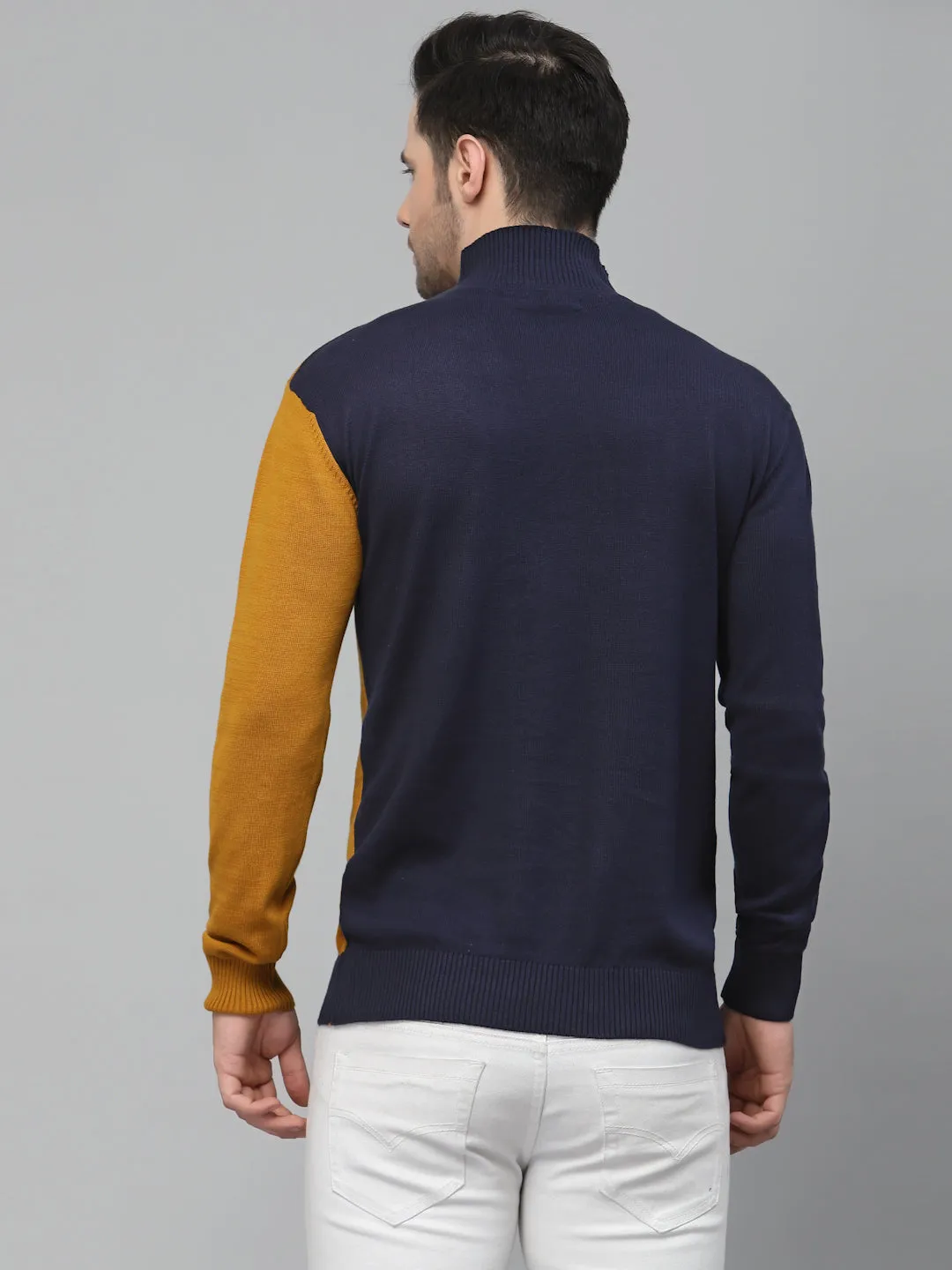 Style Quotient Men Blue Colourblocked Sweatshirt